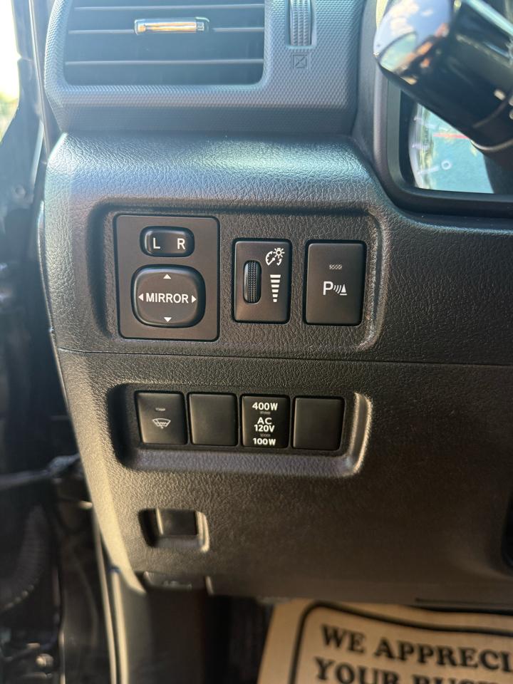 Toyota 4Runner SR5 4WD 2016