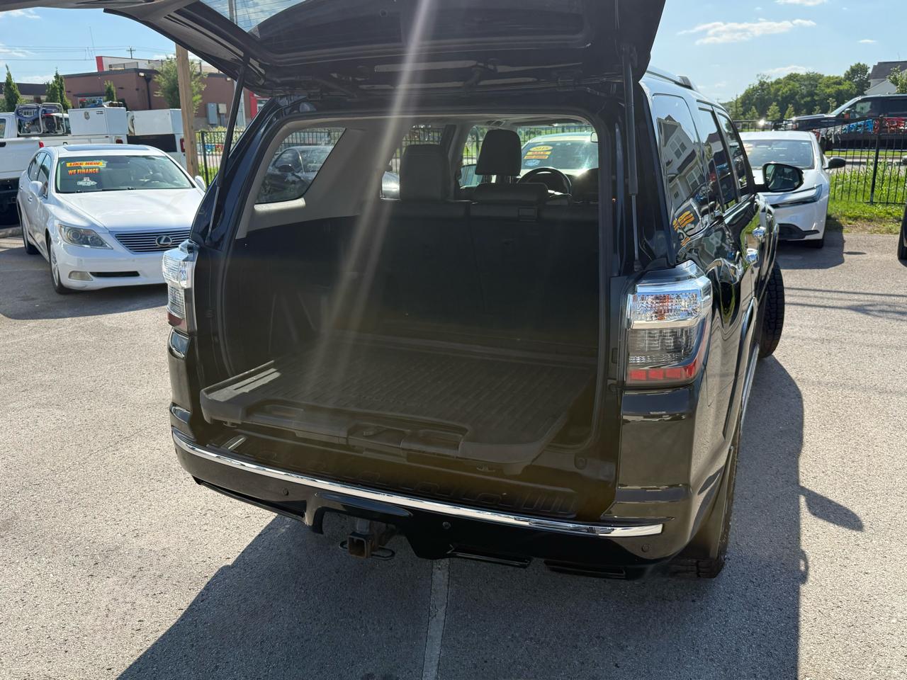 Toyota 4Runner SR5 4WD 2016