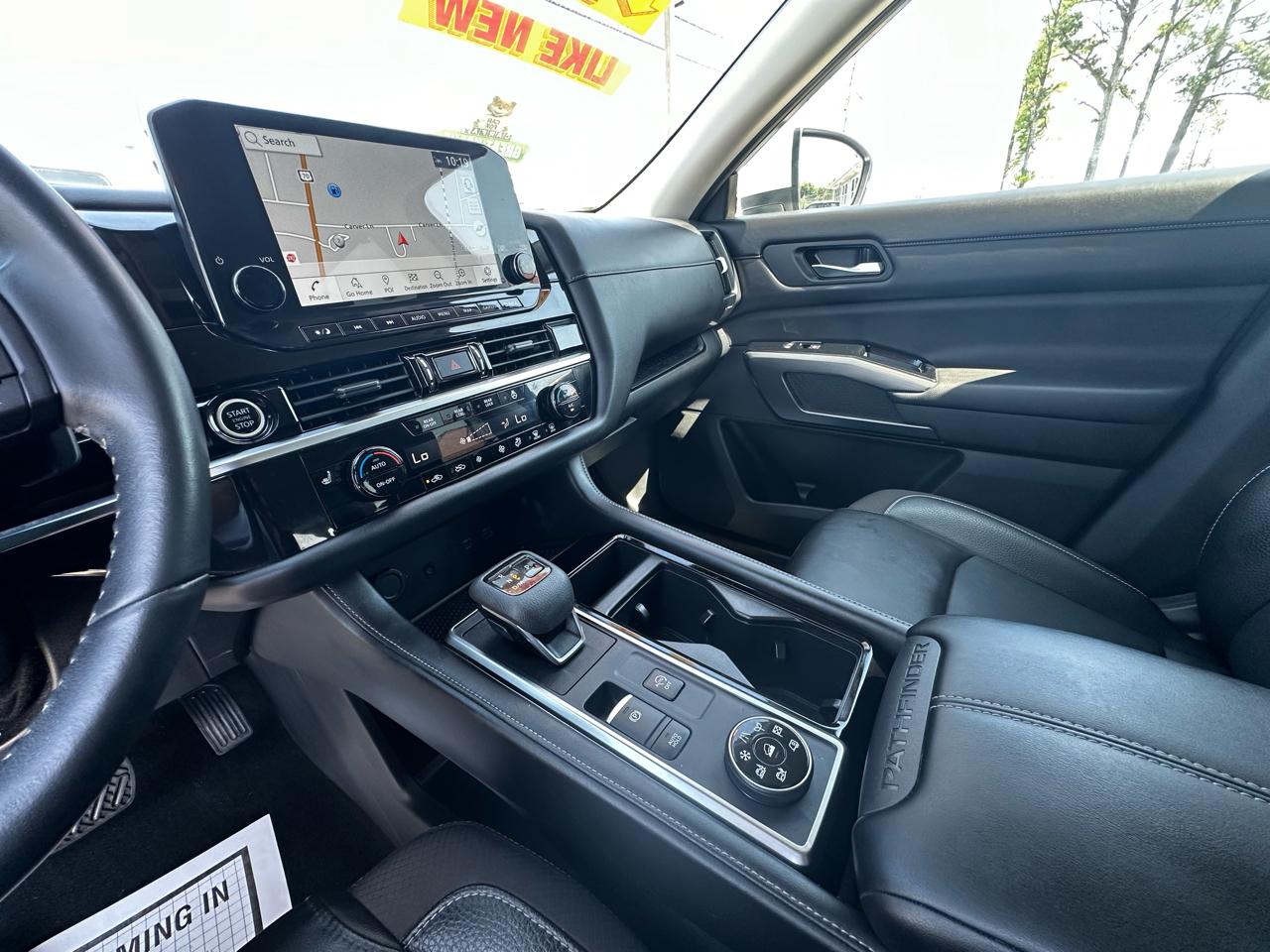 Nissan Pathfinder SL 4WD 2023
