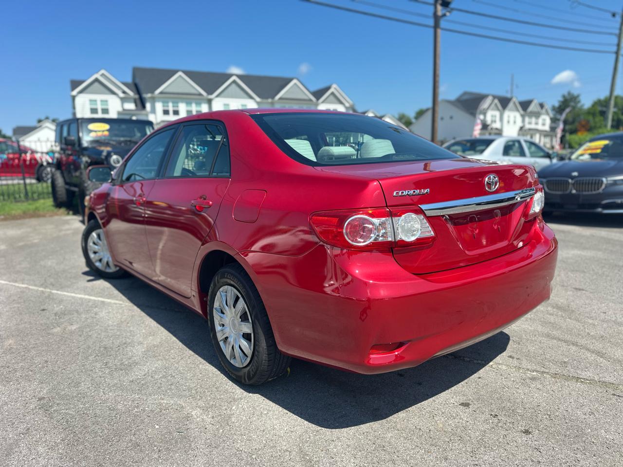 Toyota Corolla 4dr Sdn LE Auto 2011