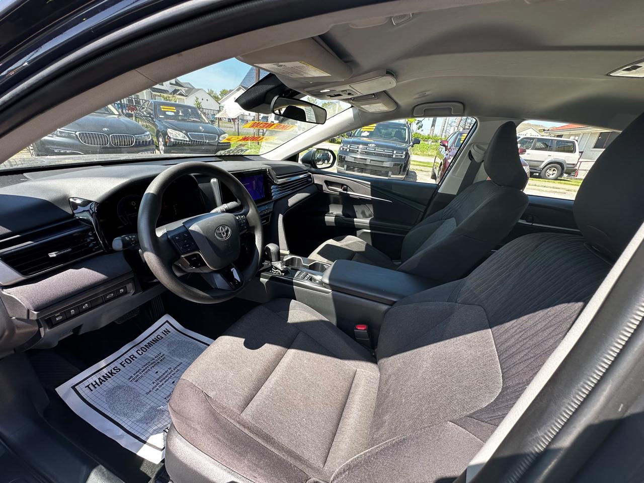 Toyota Camry Hybrid XLE 2025