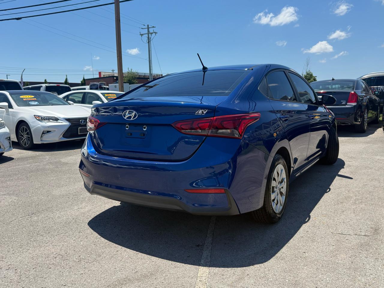 Hyundai Accent SEL 4-Door 6A 2020