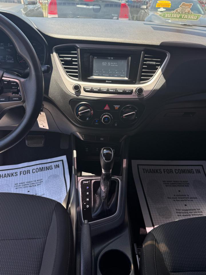 Hyundai Accent SEL 4-Door 6A 2020