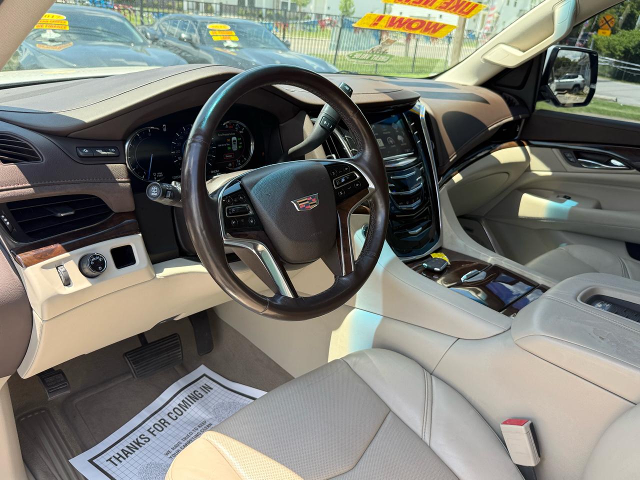 Cadillac Escalade Luxury 2WD 2016