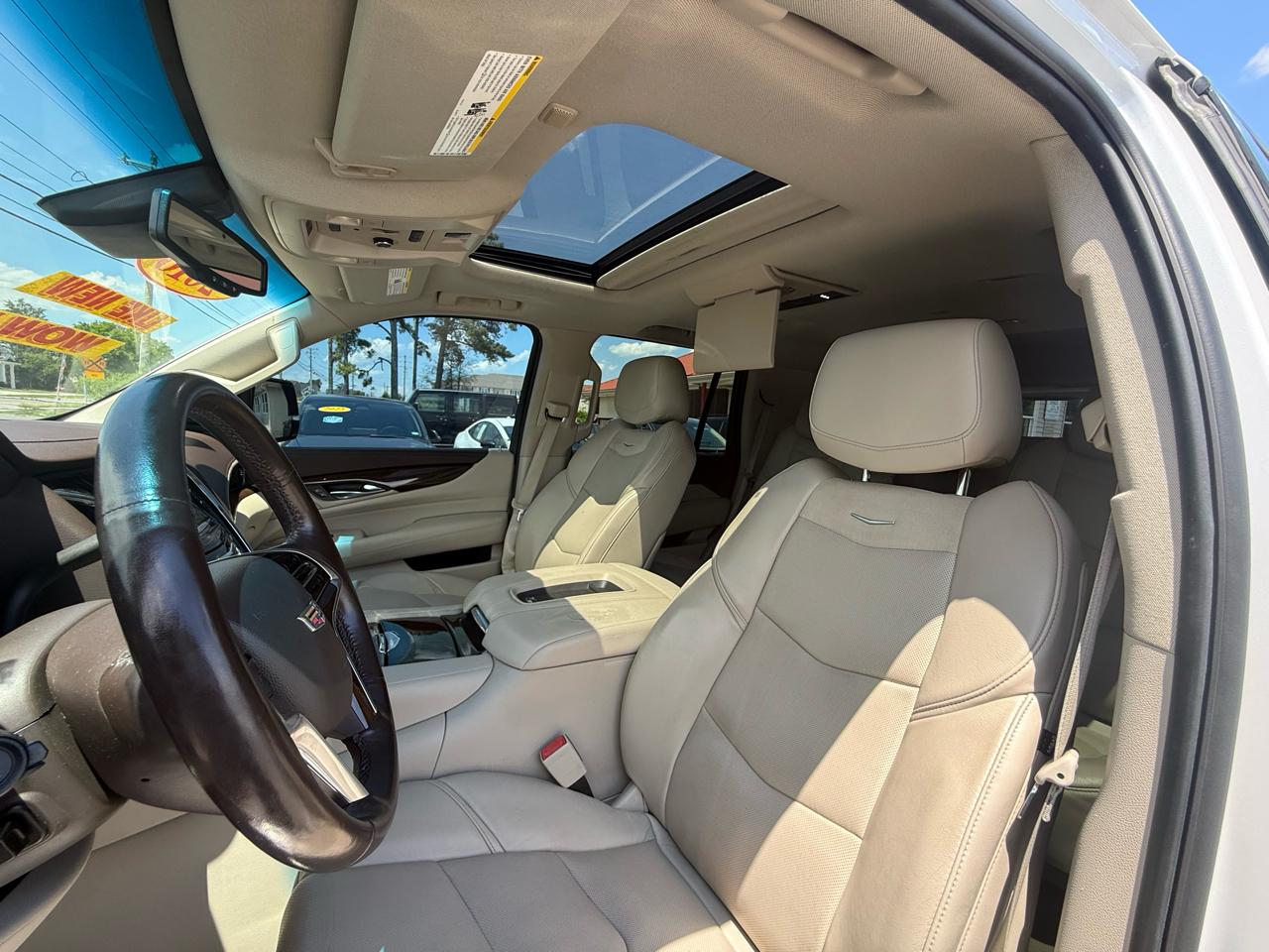 Cadillac Escalade Luxury 2WD 2016