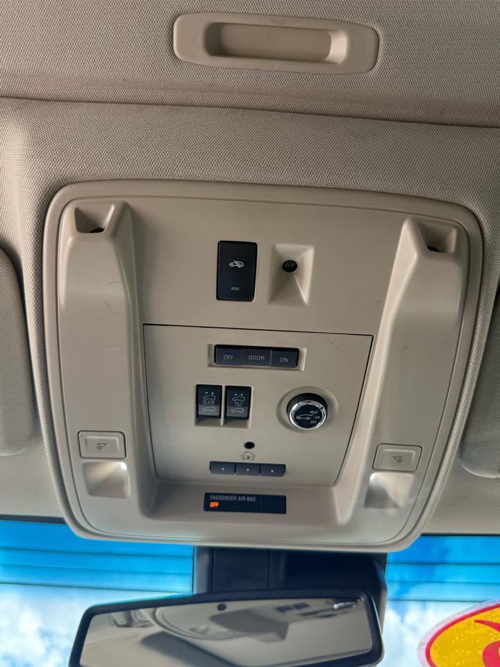 Cadillac Escalade Luxury 2WD 2016