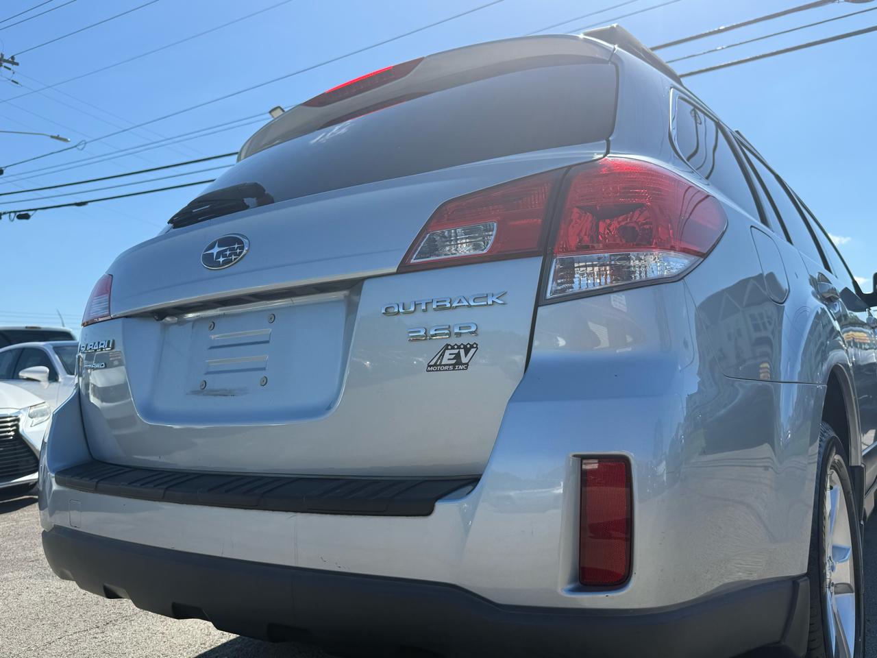 Subaru Outback 3.6R Limited 2013