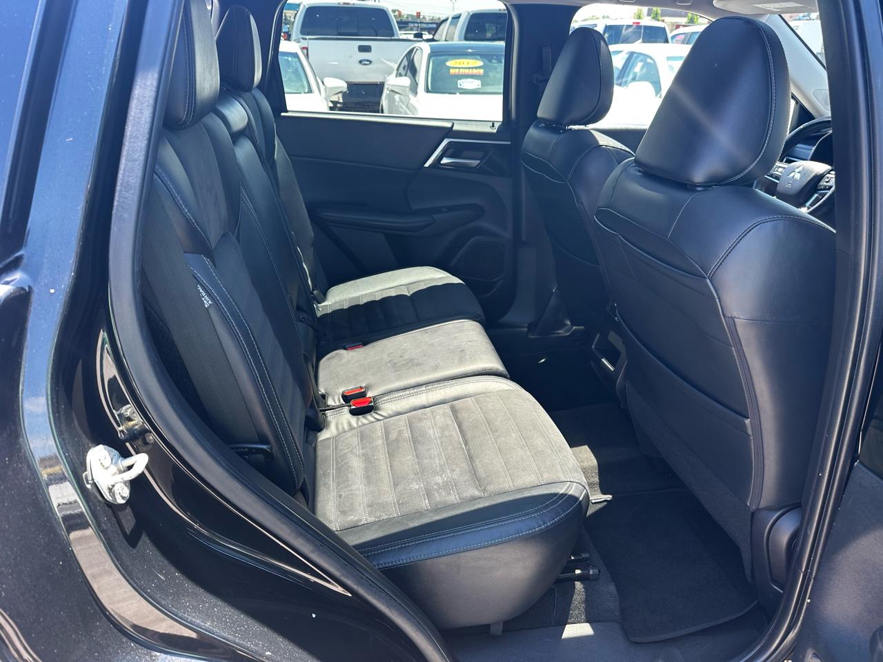 Mitsubishi Outlander SE 2WD 2022