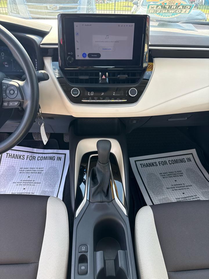Toyota Corolla LE 2026