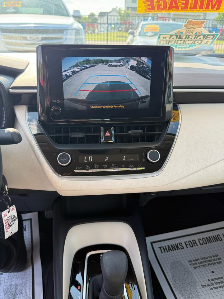 Toyota Corolla LE 2026