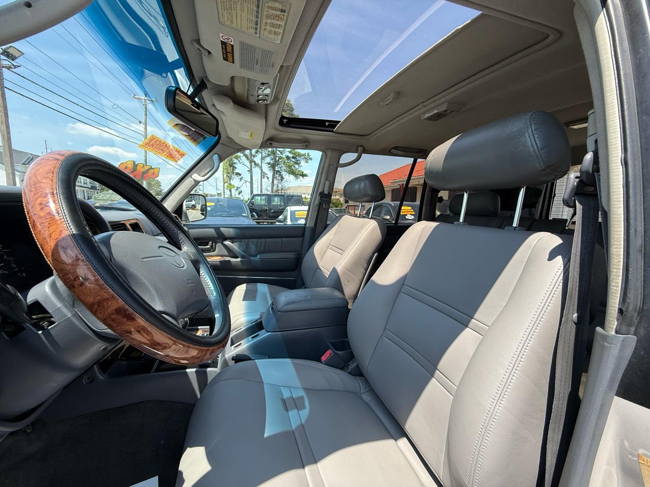 Toyota Land Cruiser 4WD 1997