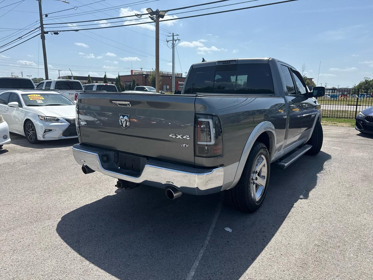 RAM 1500 Laramie Quad Cab 4WD 2013