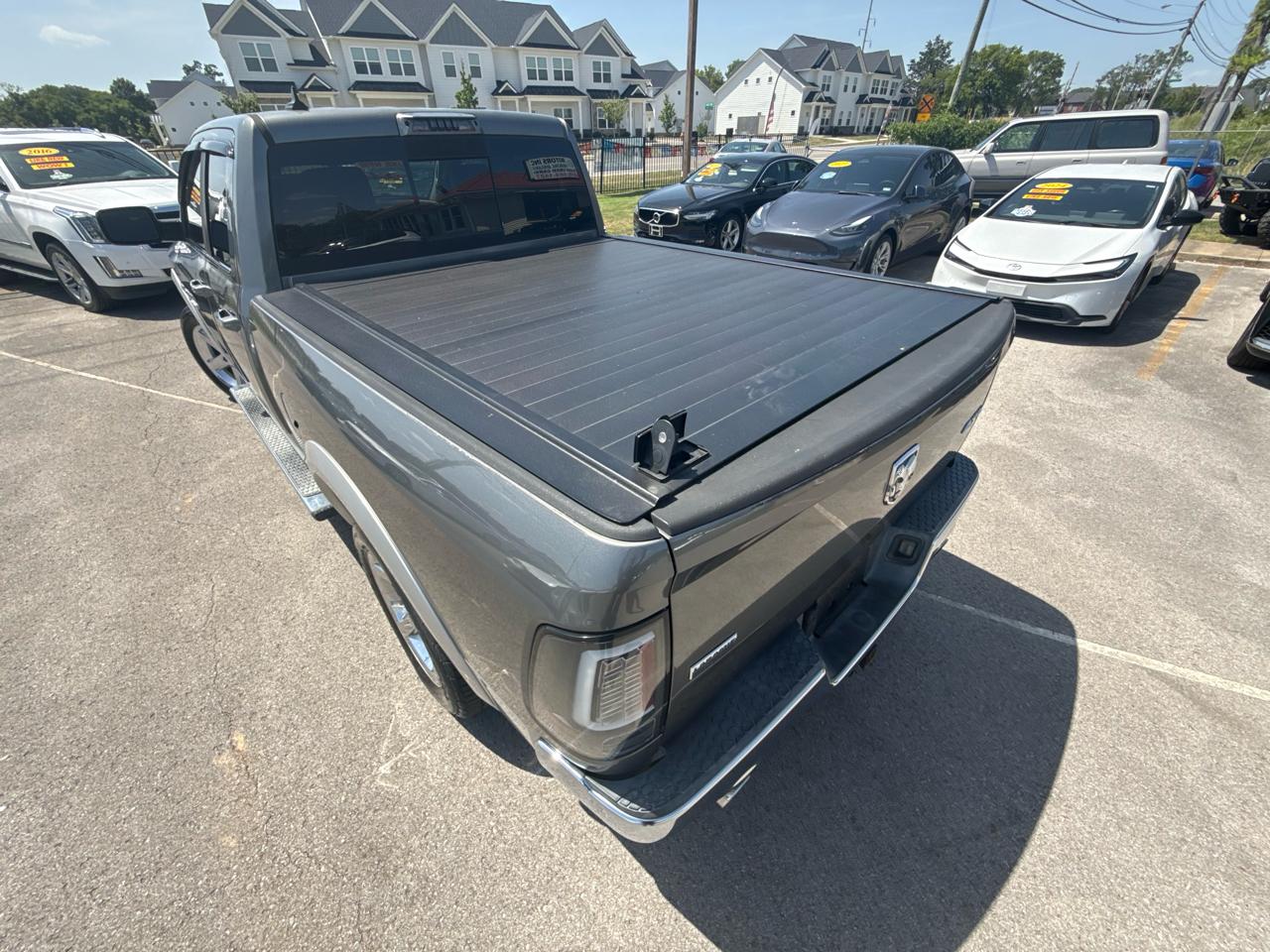 RAM 1500 Laramie Quad Cab 4WD 2013