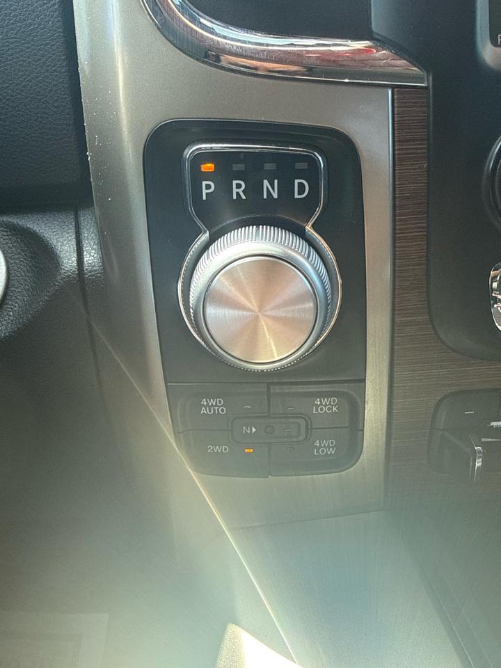 RAM 1500 Laramie Quad Cab 4WD 2013