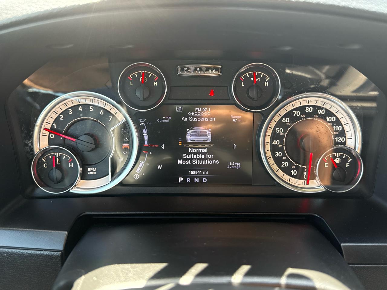 RAM 1500 Laramie Quad Cab 4WD 2013
