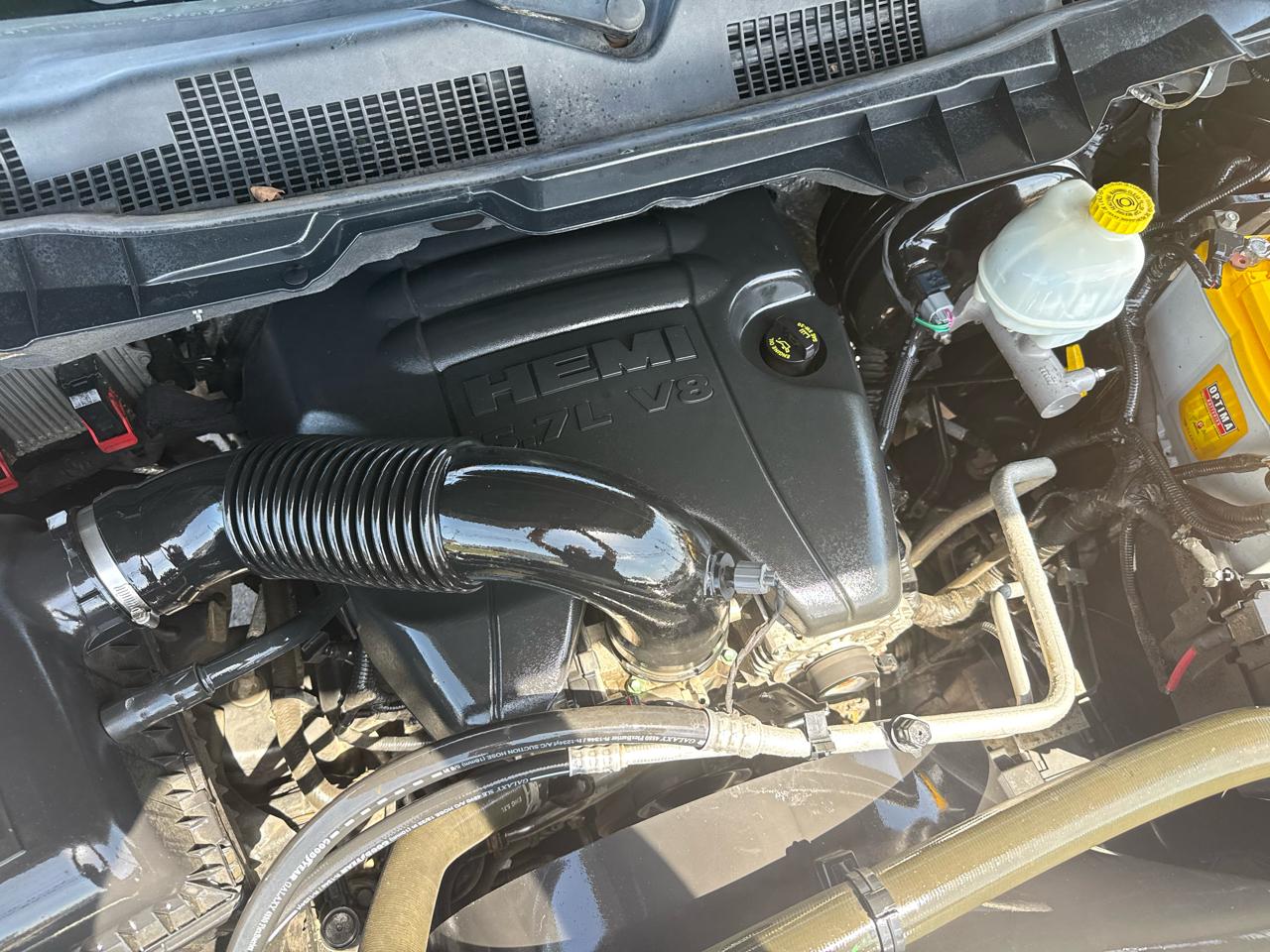 RAM 1500 Laramie Quad Cab 4WD 2013
