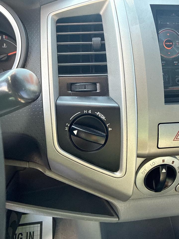 Toyota Tacoma Double Cab Long Bed V6 Auto 4WD 2007