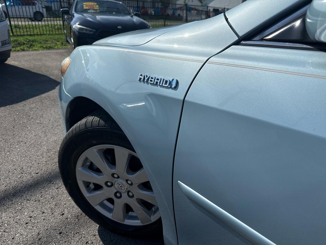 Toyota Camry Hybrid Sedan 2009