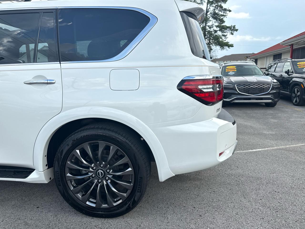 Nissan Armada Platinum AWD 2023