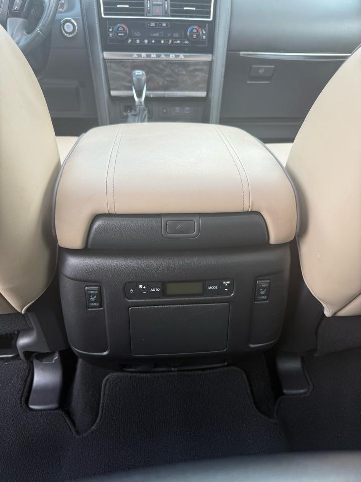 Nissan Armada Platinum AWD 2023