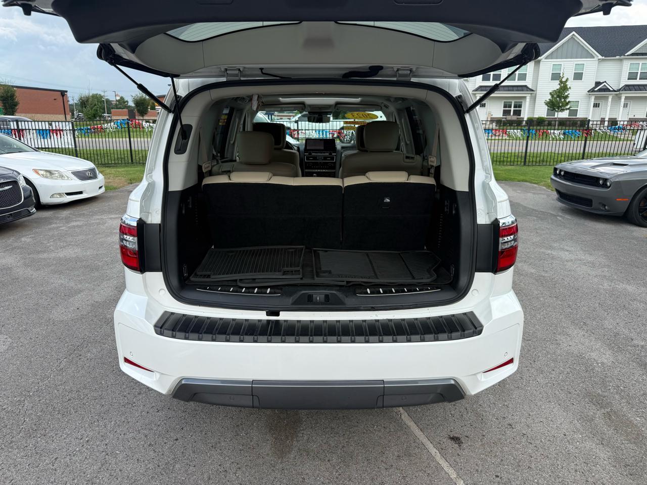 Nissan Armada Platinum AWD 2023