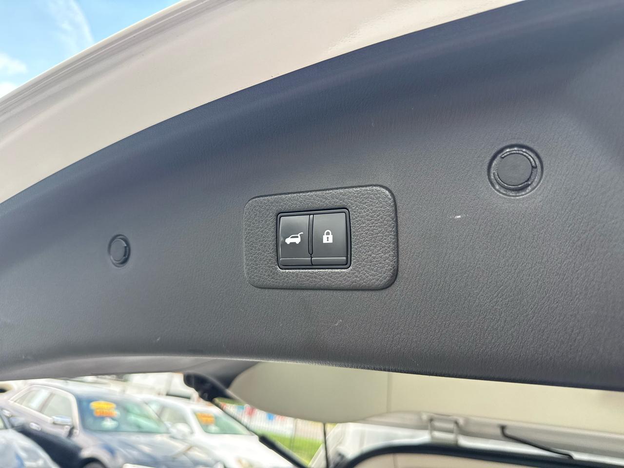 Nissan Armada Platinum AWD 2023