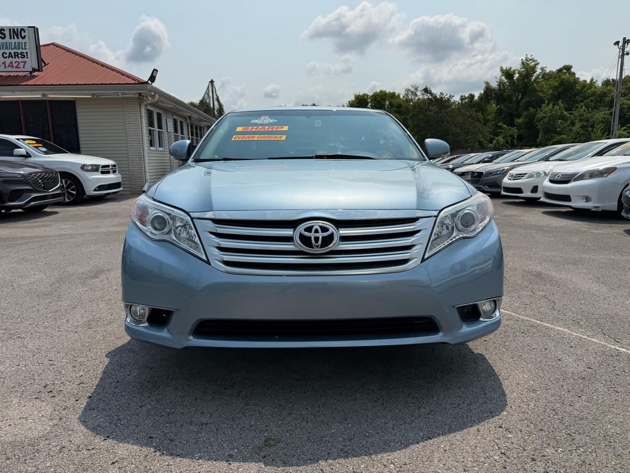 Toyota Avalon Limited 2011