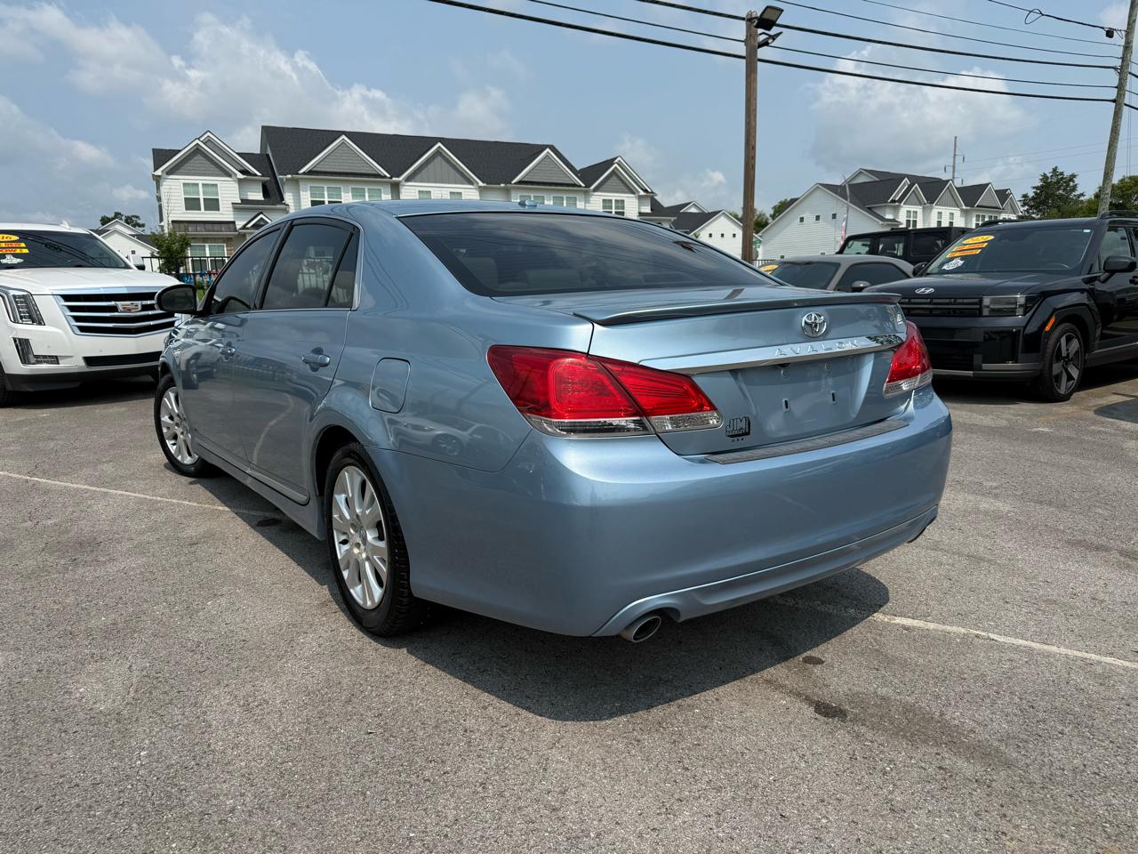 Toyota Avalon Limited 2011
