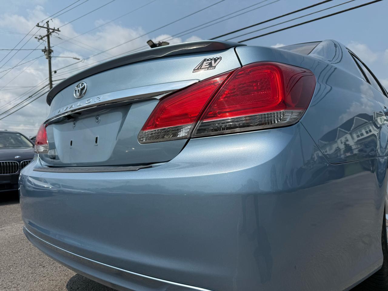 Toyota Avalon Limited 2011
