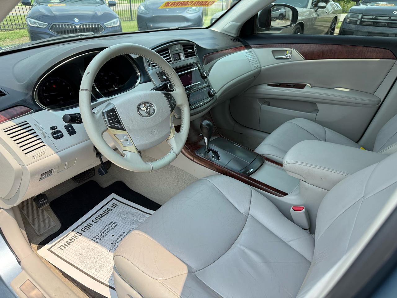 Toyota Avalon Limited 2011