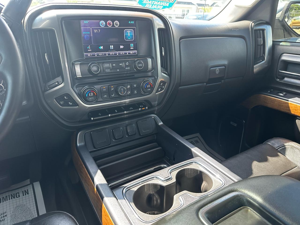 Chevrolet Silverado 1500 LTZ Double Cab Short Box 4WD 2015
