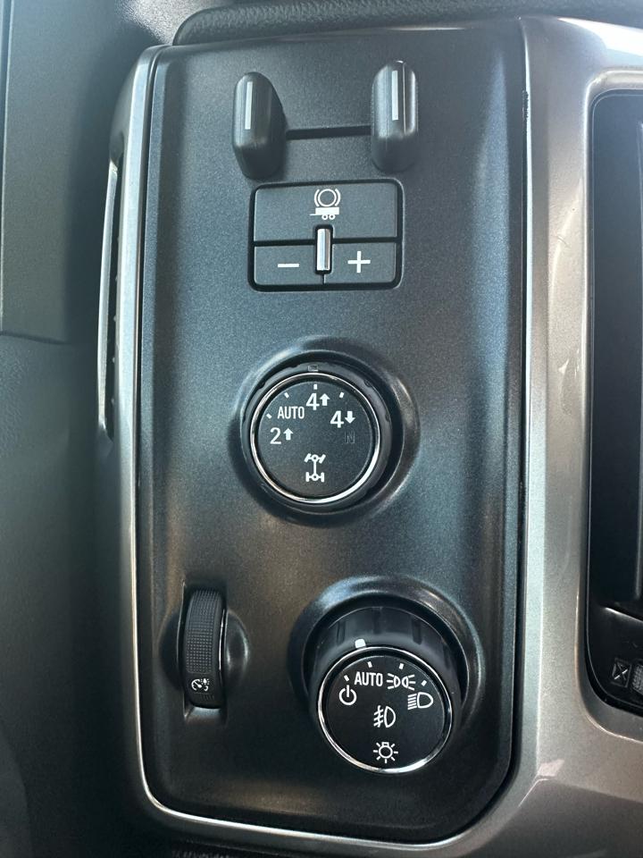 Chevrolet Silverado 1500 LTZ Double Cab Short Box 4WD 2015