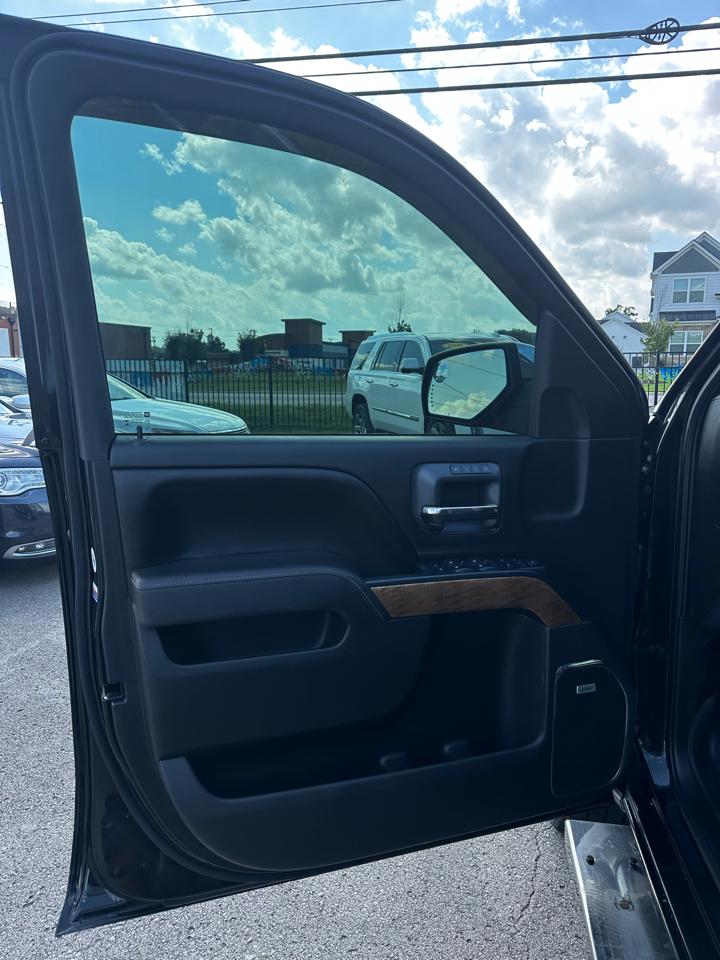 Chevrolet Silverado 1500 LTZ Double Cab Short Box 4WD 2015