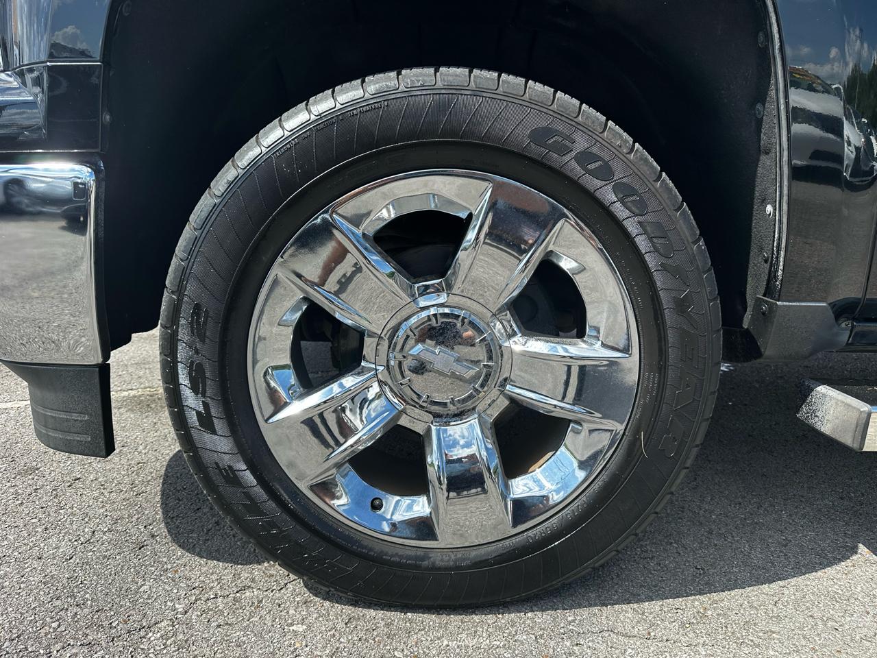Chevrolet Silverado 1500 LTZ Double Cab Short Box 4WD 2015