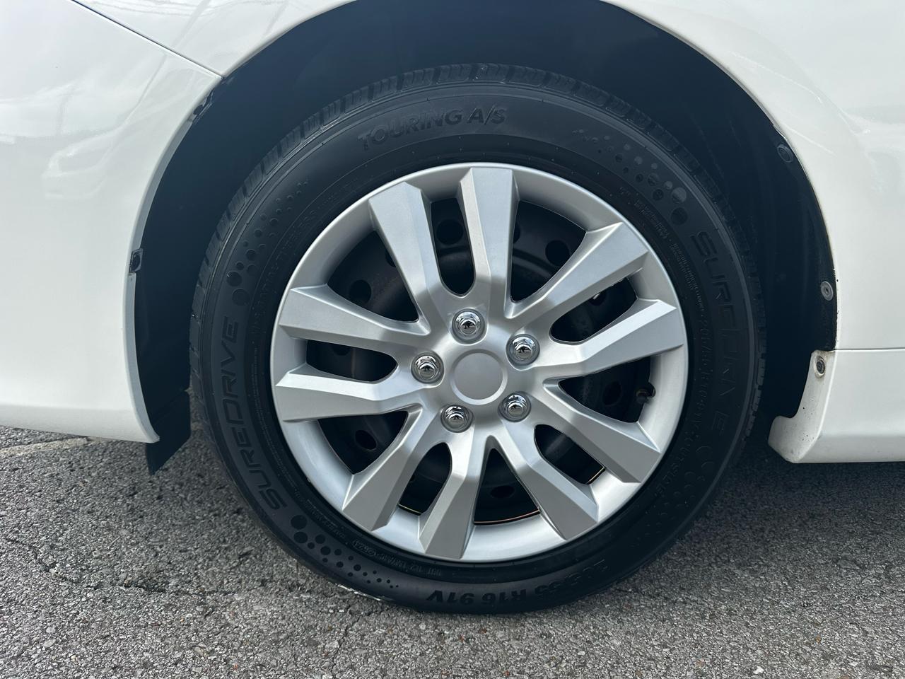 Toyota Corolla LE 4-Speed AT 2013