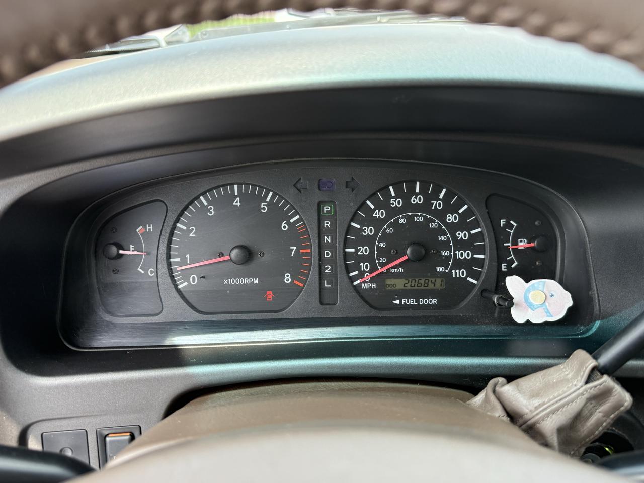 Toyota Sienna LE 4-Door 2000