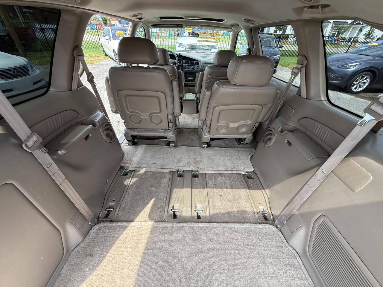 Toyota Sienna LE 4-Door 2000