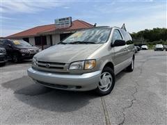 2000 Toyota Sienna 