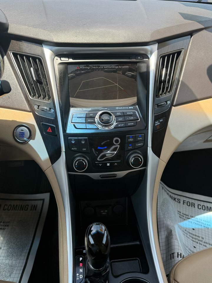 Hyundai Sonata Limited Auto 2012