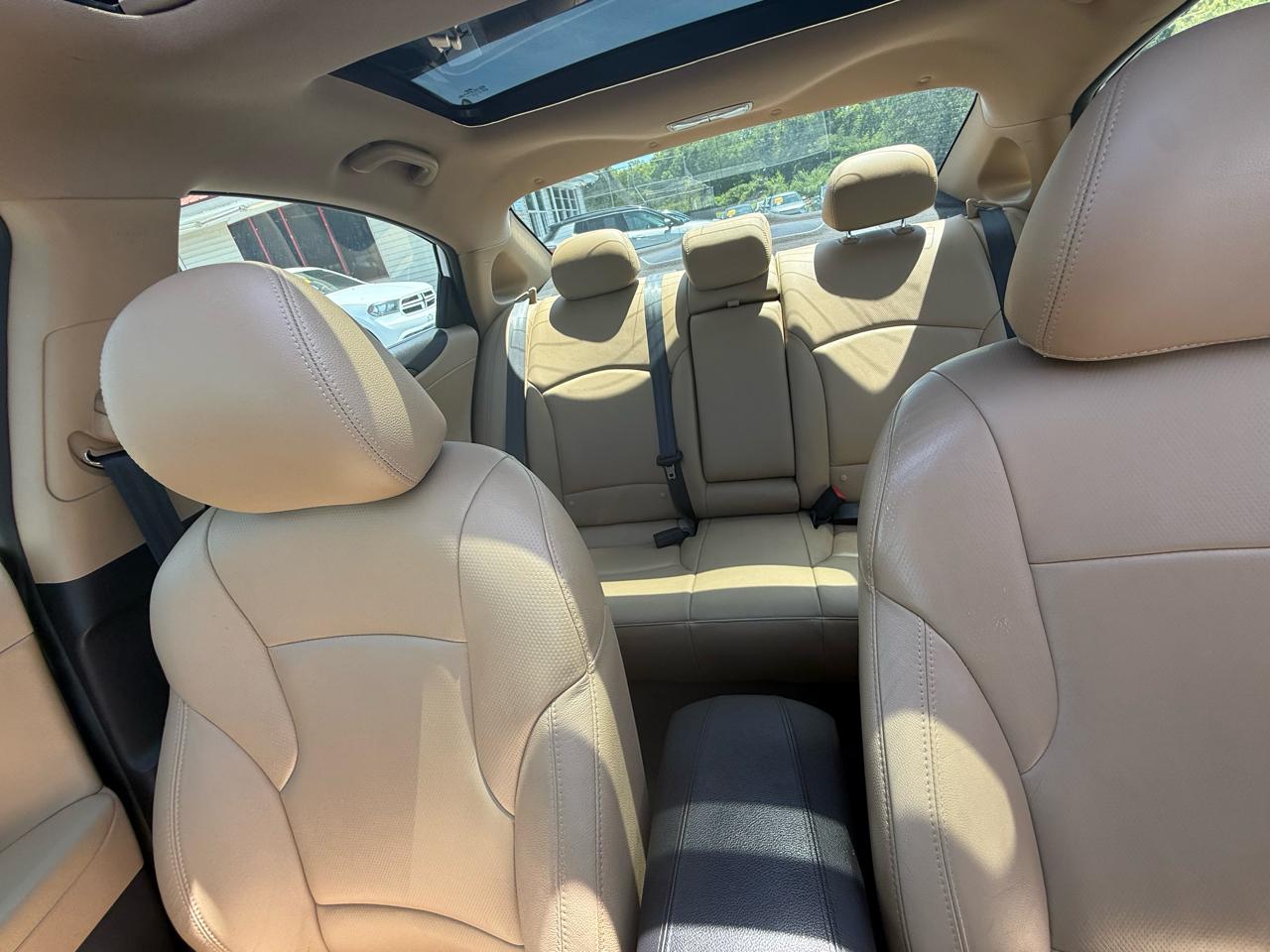 Hyundai Sonata Limited Auto 2012