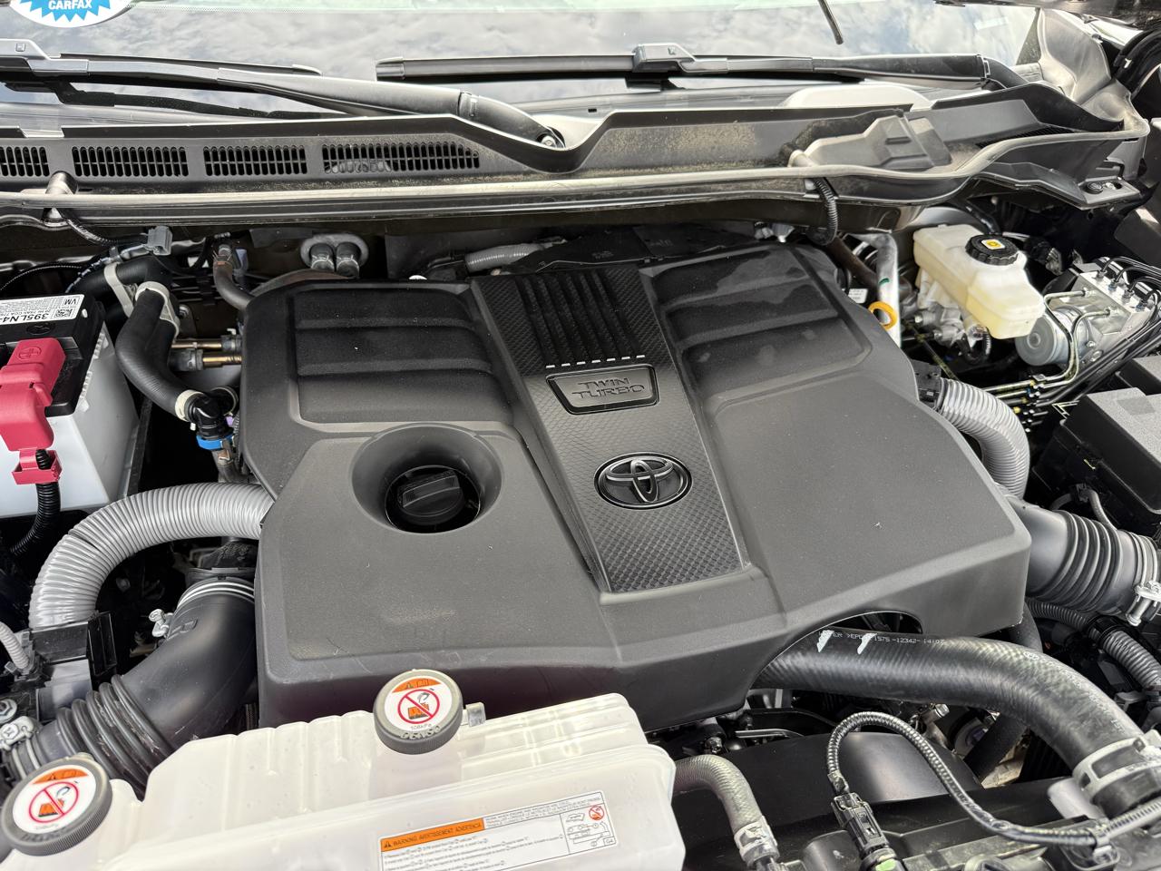 Toyota Tundra SR5 CrewMax 4WD 2025