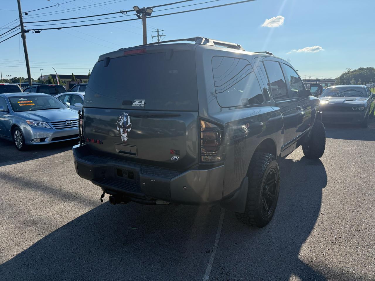 Nissan Armada LE 4WD 2006