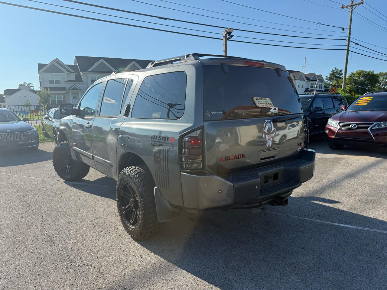 Nissan Armada LE 4WD 2006