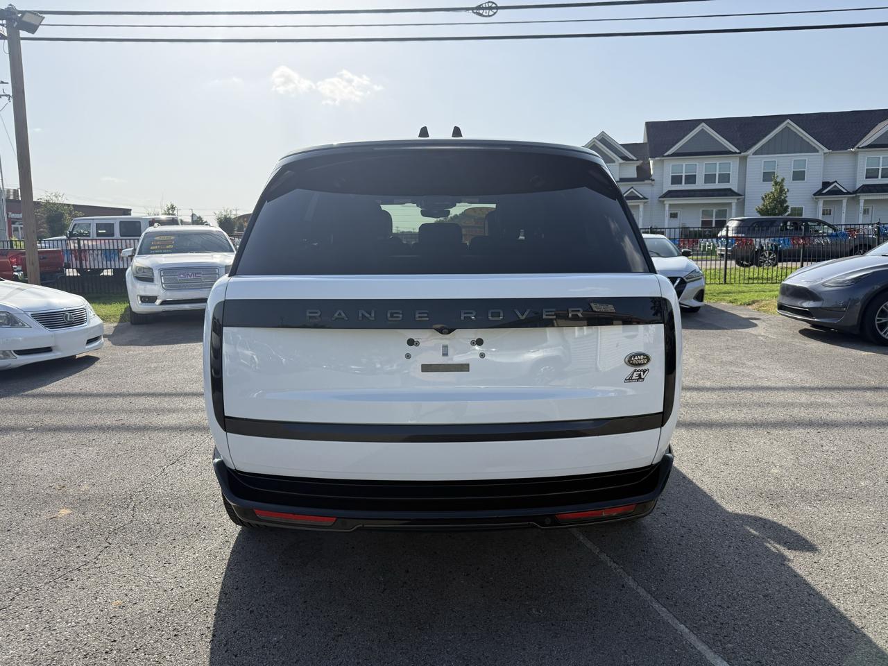 Land Rover New Range Rover SE 2023