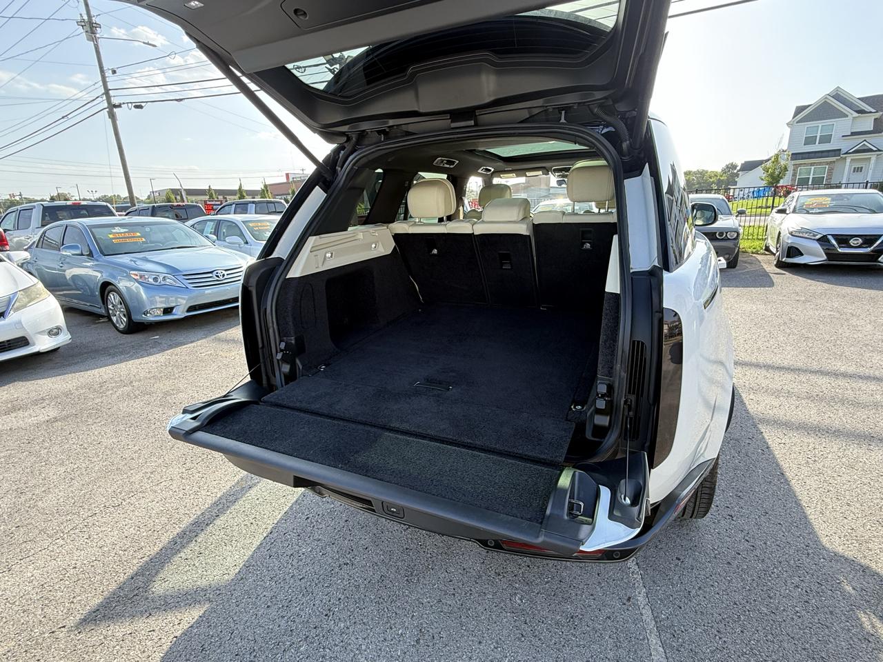 Land Rover New Range Rover SE 2023