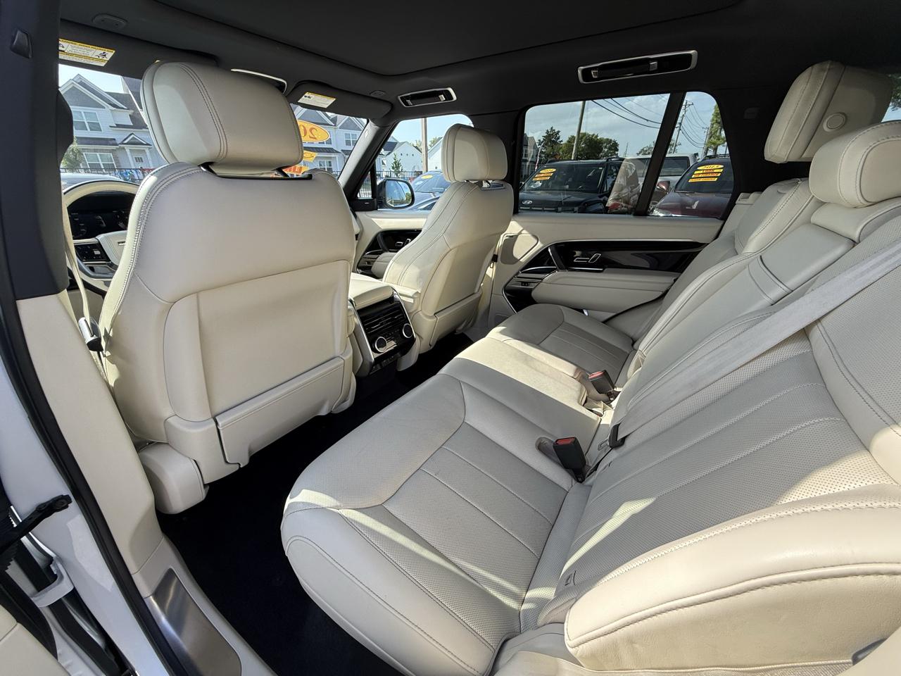 Land Rover New Range Rover SE 2023