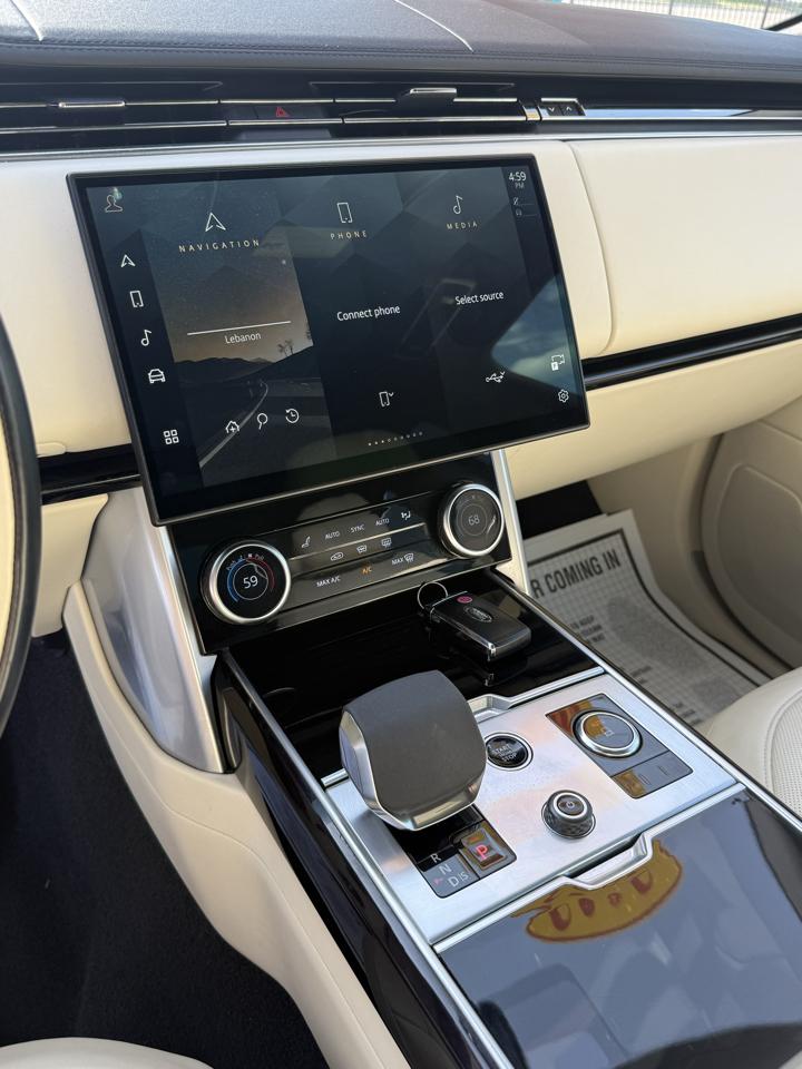 Land Rover New Range Rover SE 2023