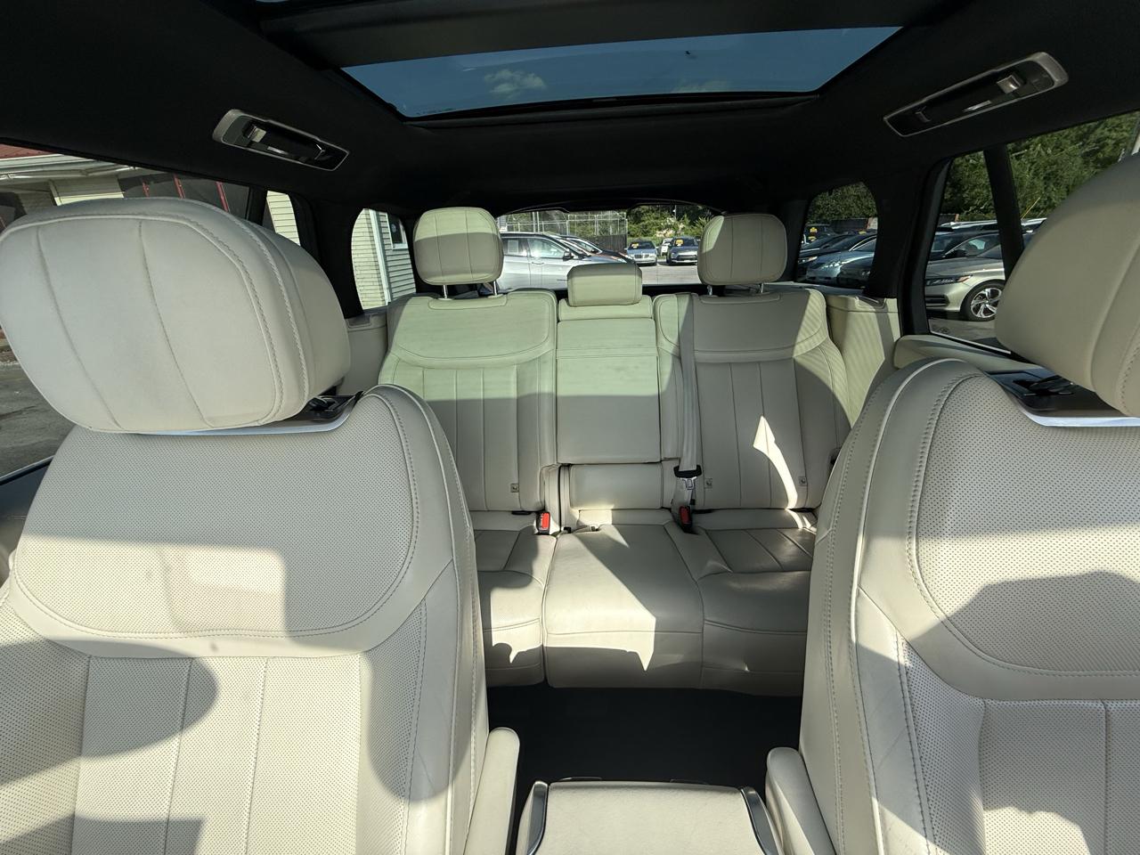 Land Rover New Range Rover SE 2023