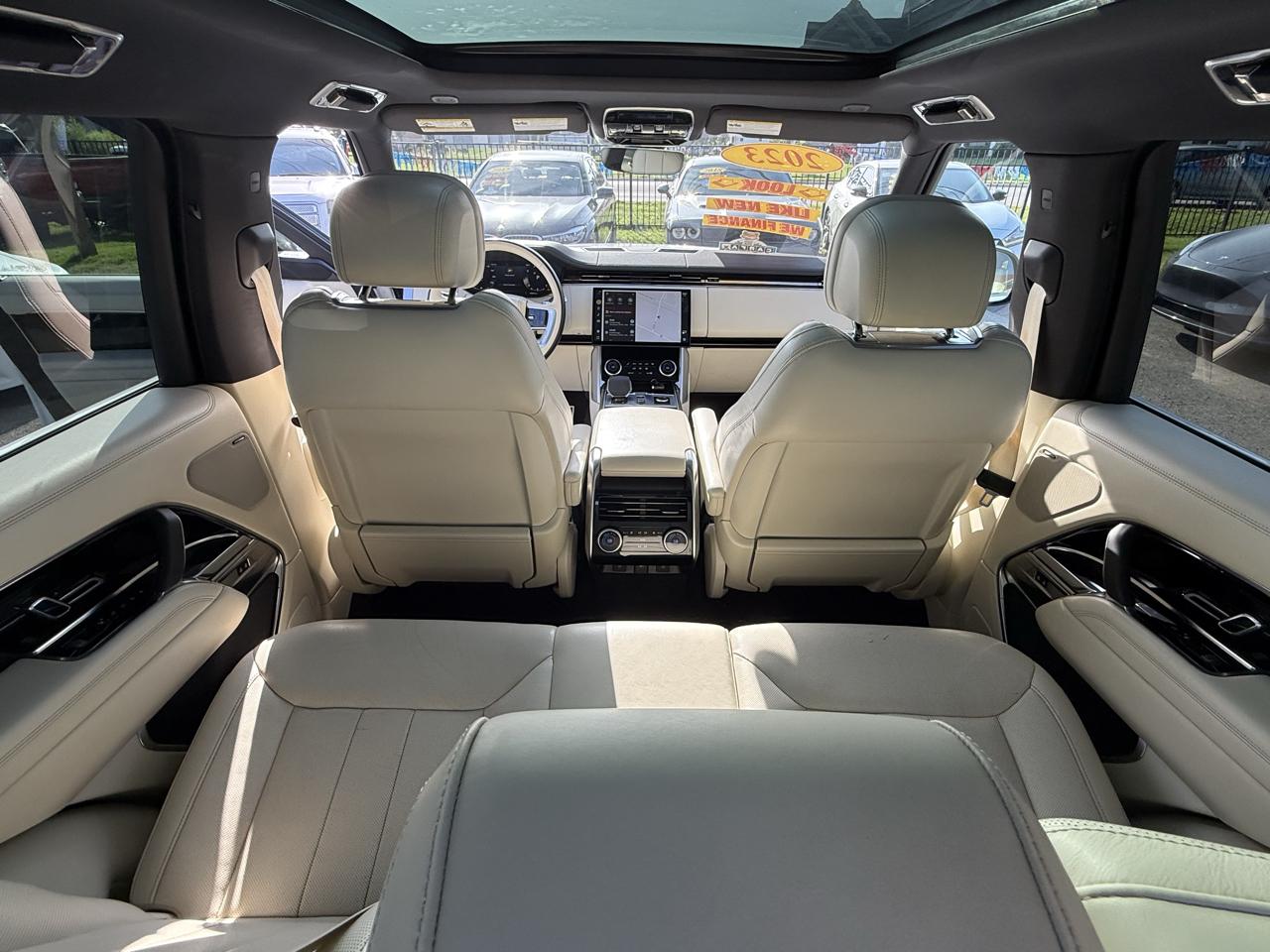 Land Rover New Range Rover SE 2023