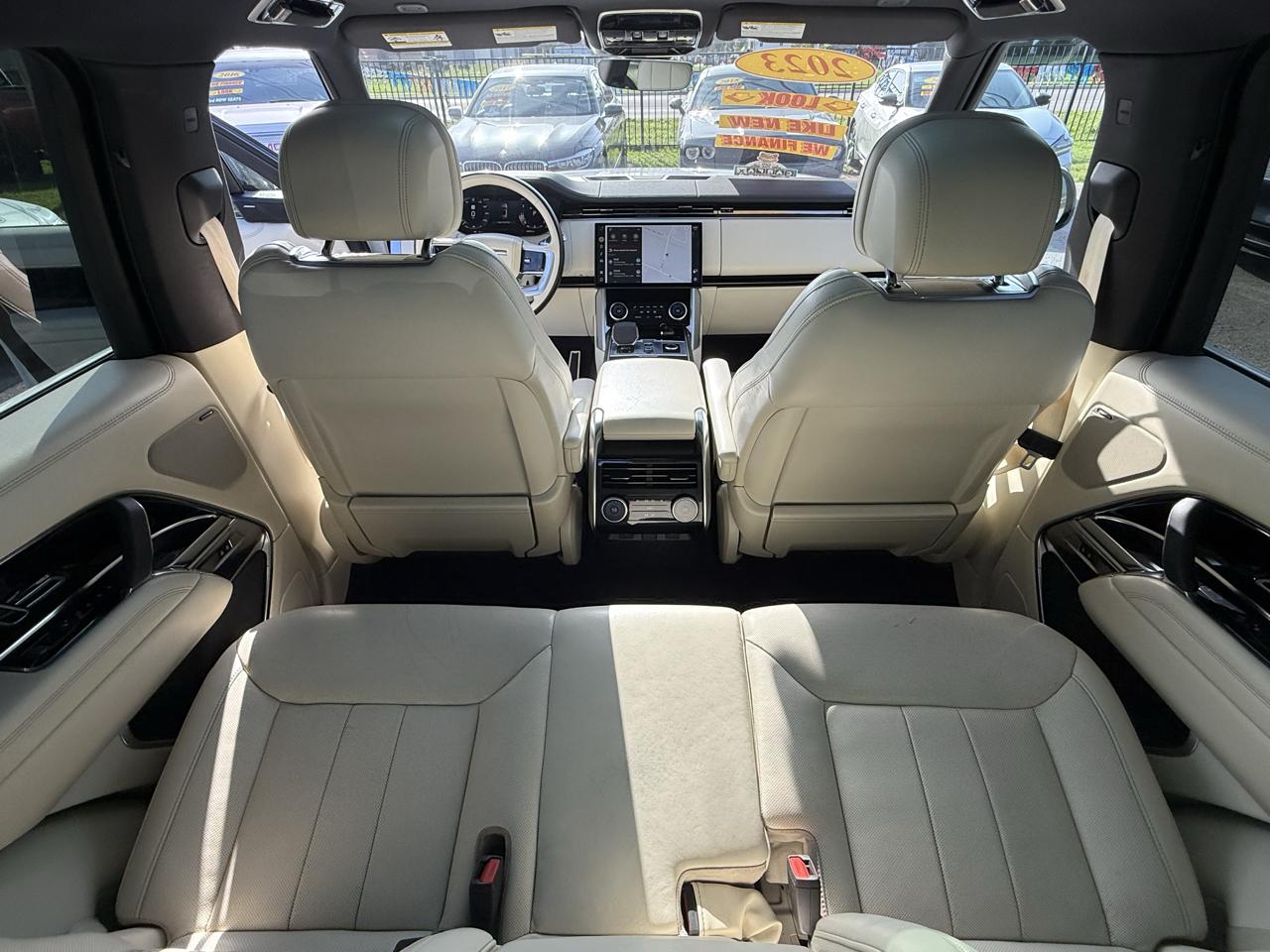 Land Rover New Range Rover SE 2023